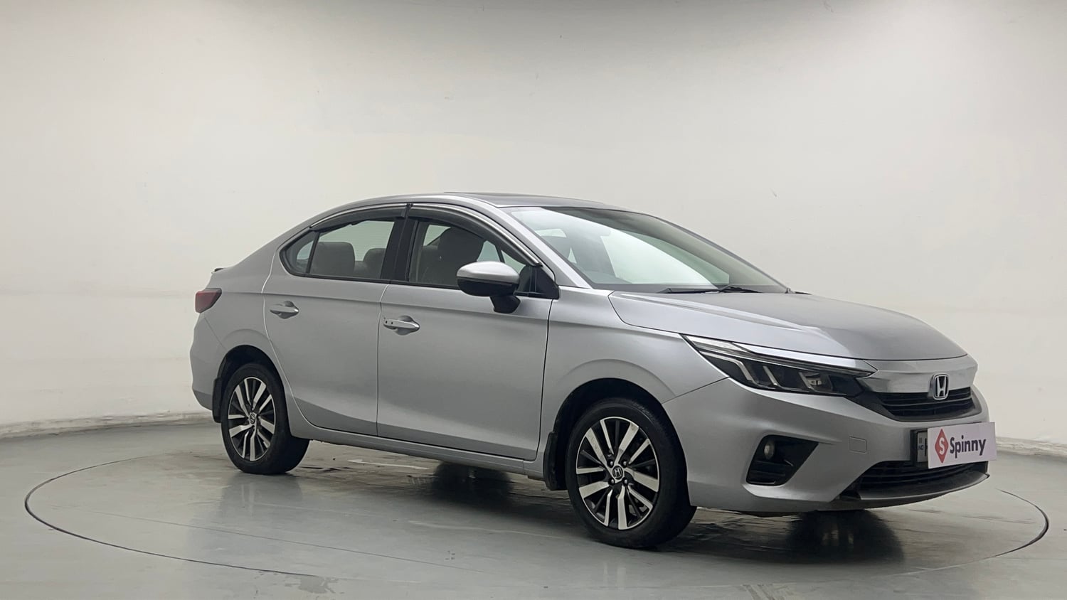 Used 2022 Honda City VX CVT Petrol Petrol Automatic exterior RIGHT FRONT CORNER VIEW