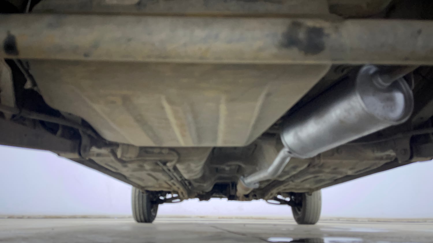 Used 2015 Maruti Suzuki Alto 800 Lxi Petrol Manual extra REAR UNDERBODY VIEW (TAKEN FROM REAR)