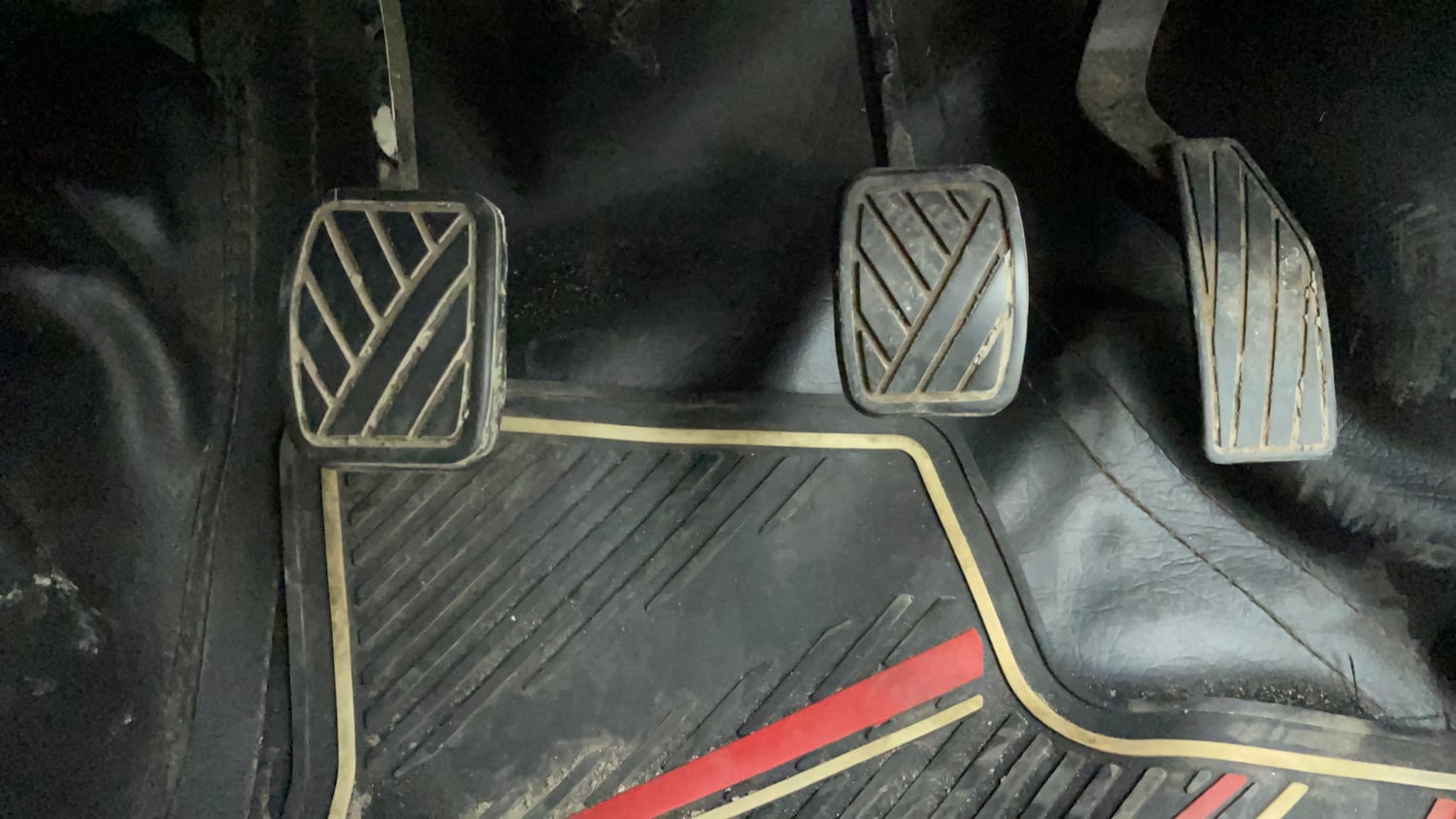 Used 2021 Maruti Suzuki Celerio VXi Petrol Manual interior PEDALS VIEW