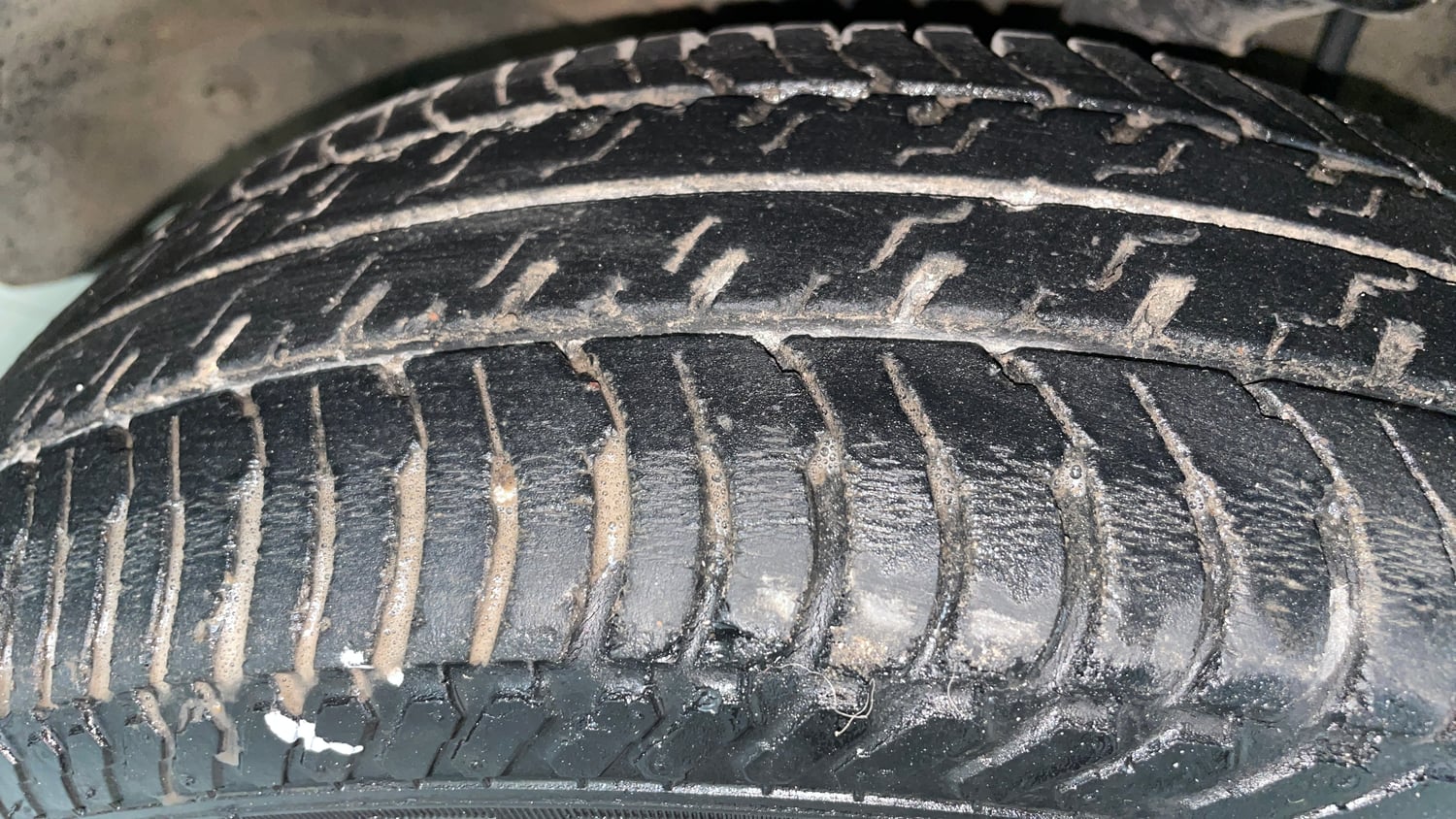 Used 2018 Maruti Suzuki Alto K10 VXi AMT Petrol Automatic tyres LEFT FRONT TYRE TREAD VIEW