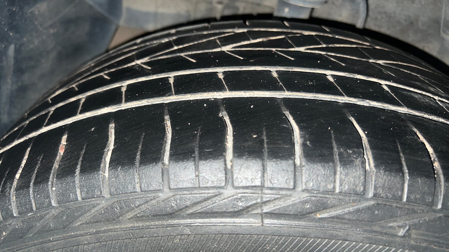 Used 2021 Tata Nexon XZ Plus Petrol Manual tyres RIGHT REAR TYRE TREAD VIEW