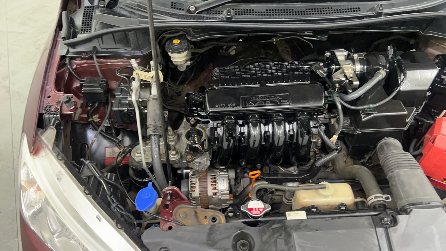 Used 2014 Honda City SV Petrol Manual engine ENGINE RIGHT SIDE VIEW
