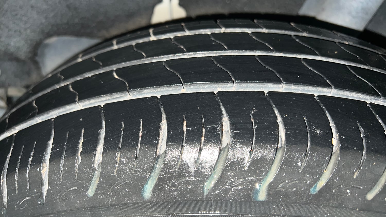 Used 2020 Maruti Suzuki Baleno Delta Petrol Manual tyres LEFT REAR TYRE TREAD VIEW