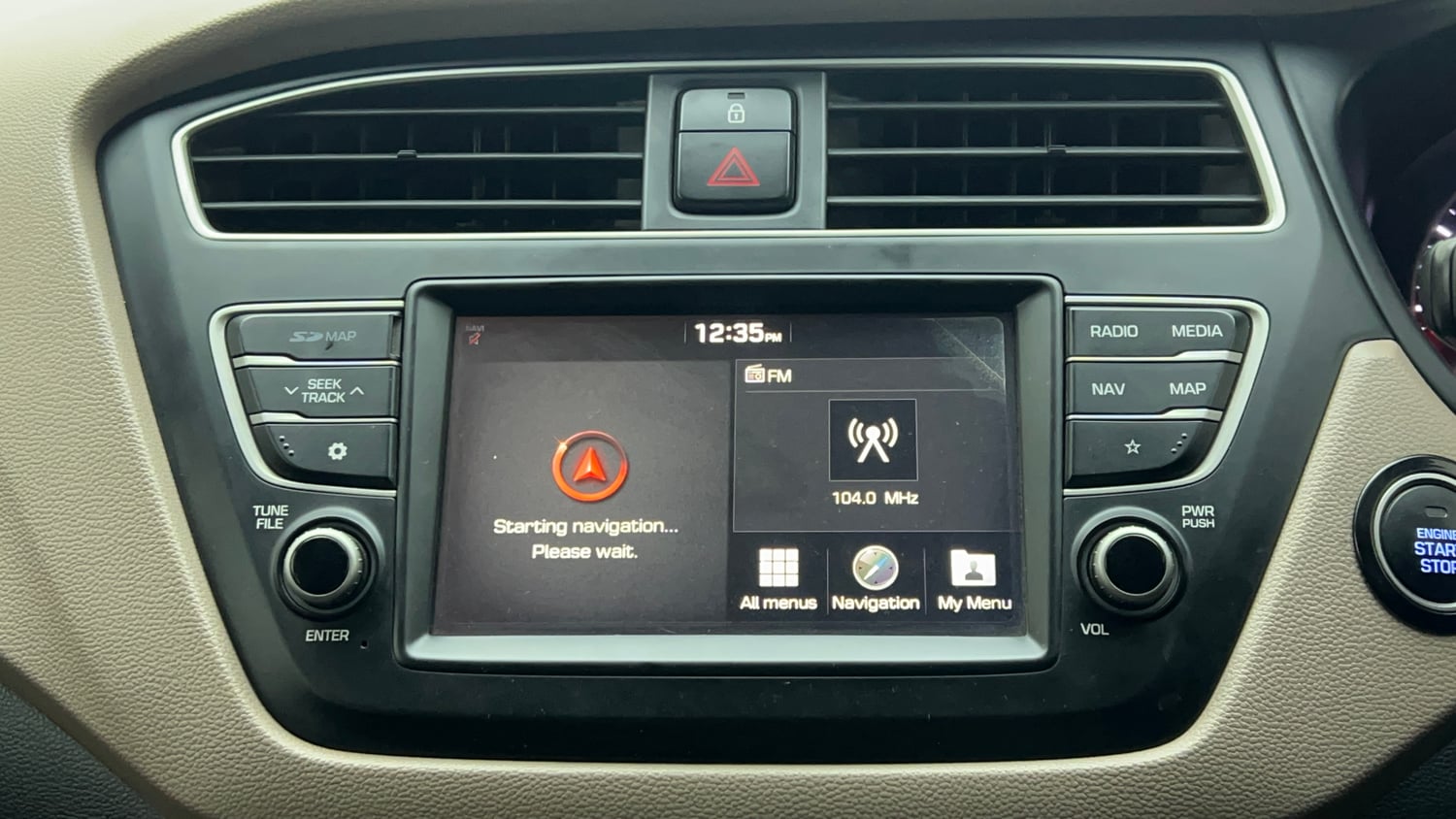 Used 2018 Hyundai Elite i20 Asta 1.2 (O) Petrol Manual top_features Touch screen infotainment system