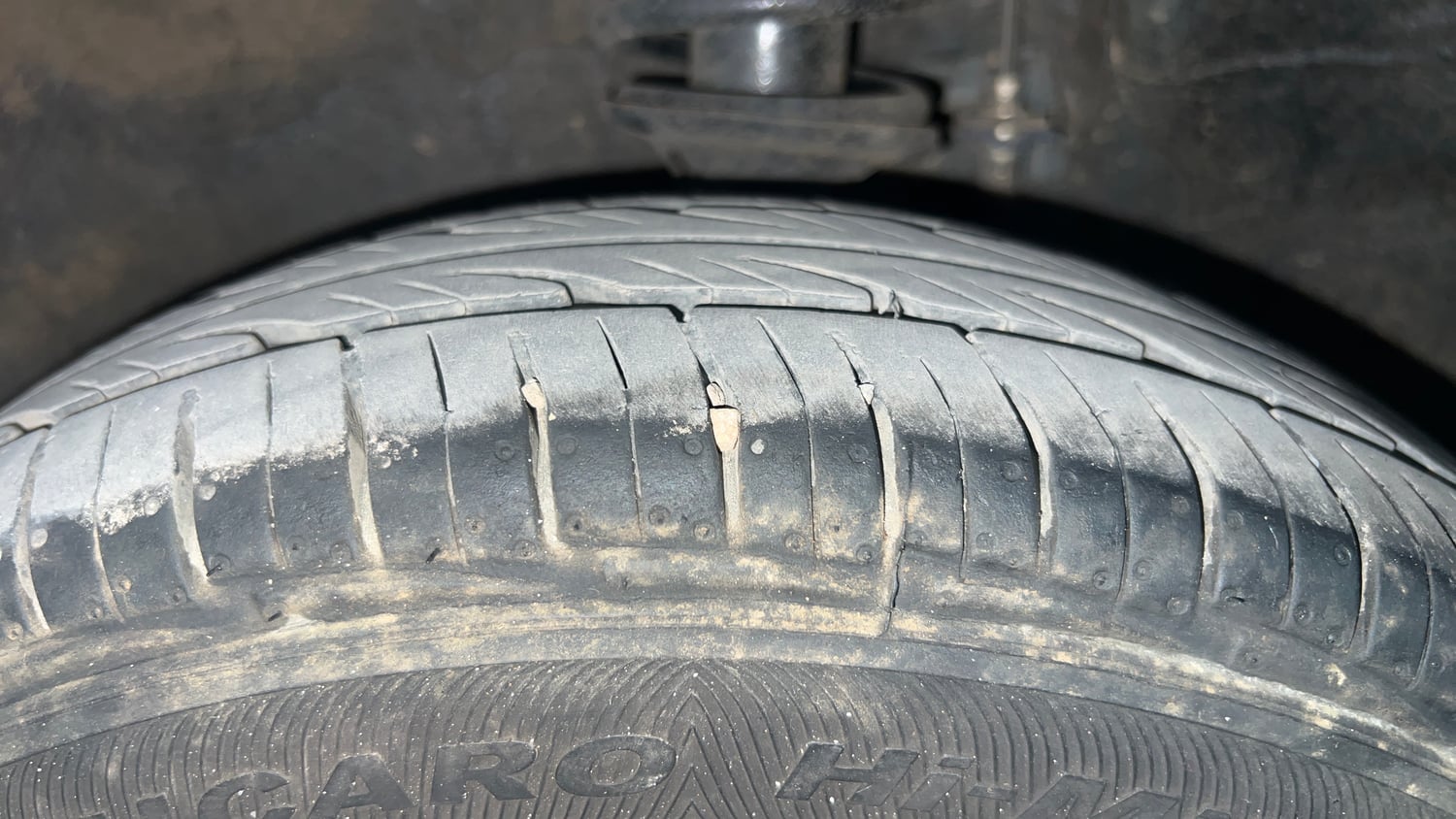 Used 2016 Maruti Suzuki Alto 800 Lxi Petrol Manual tyres LEFT FRONT TYRE TREAD VIEW