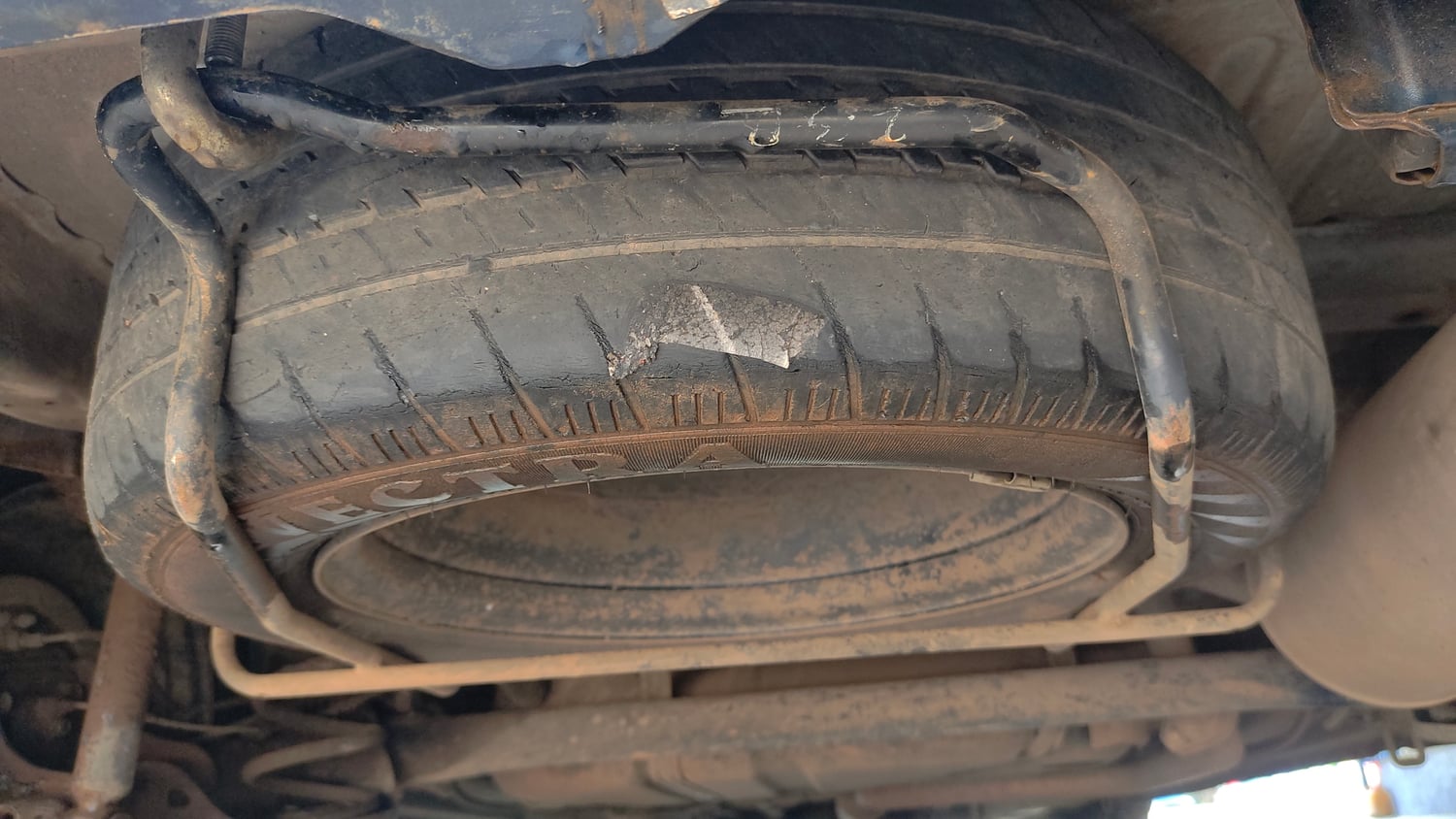 Used 2016 Maruti Suzuki Ertiga VXI Petrol Manual tyres SPARE TYRE VIEW