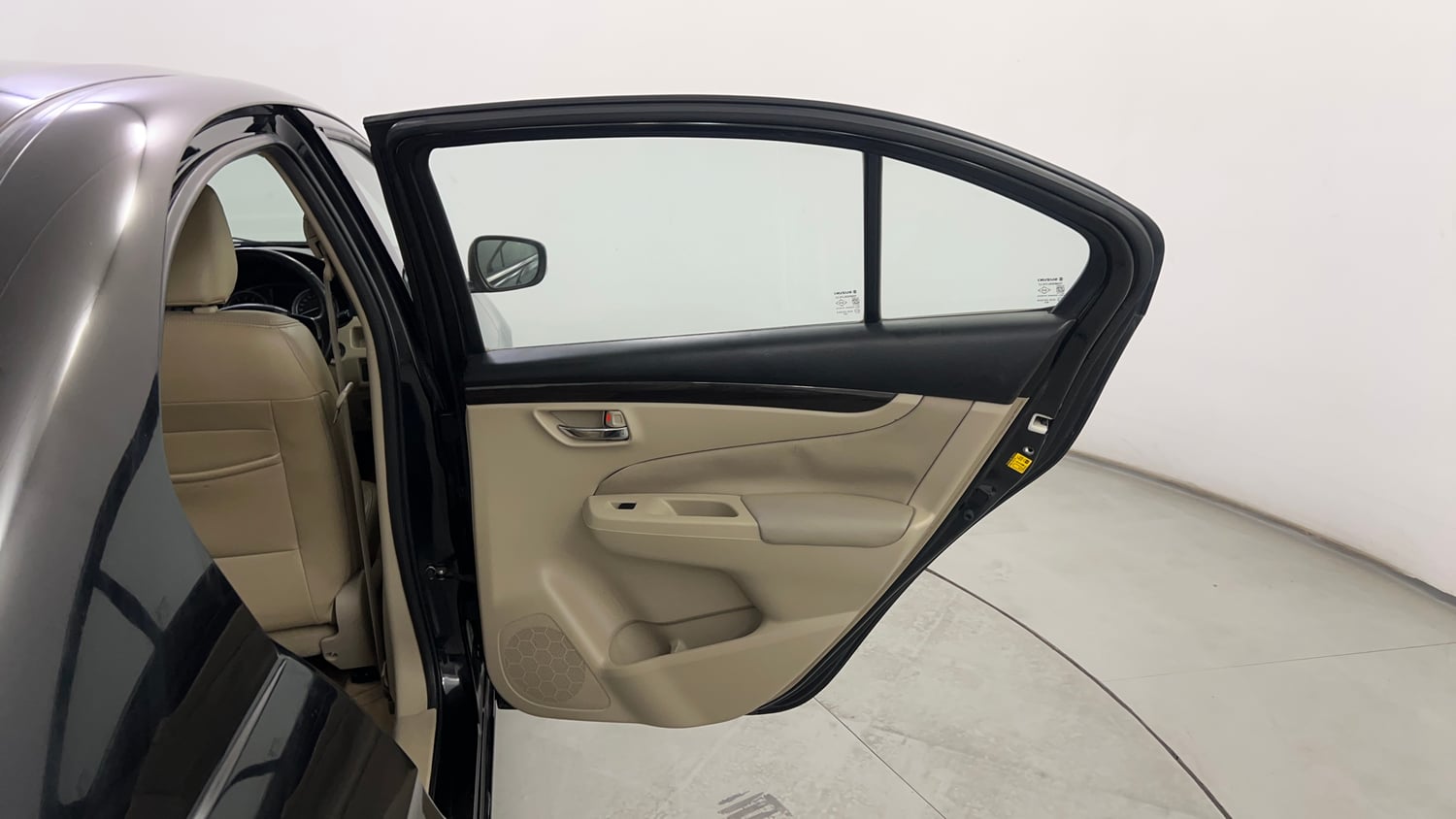 Used 2016 Maruti Suzuki Ciaz ZXI+ AT Petrol Automatic interior RIGHT REAR DOOR OPEN VIEW