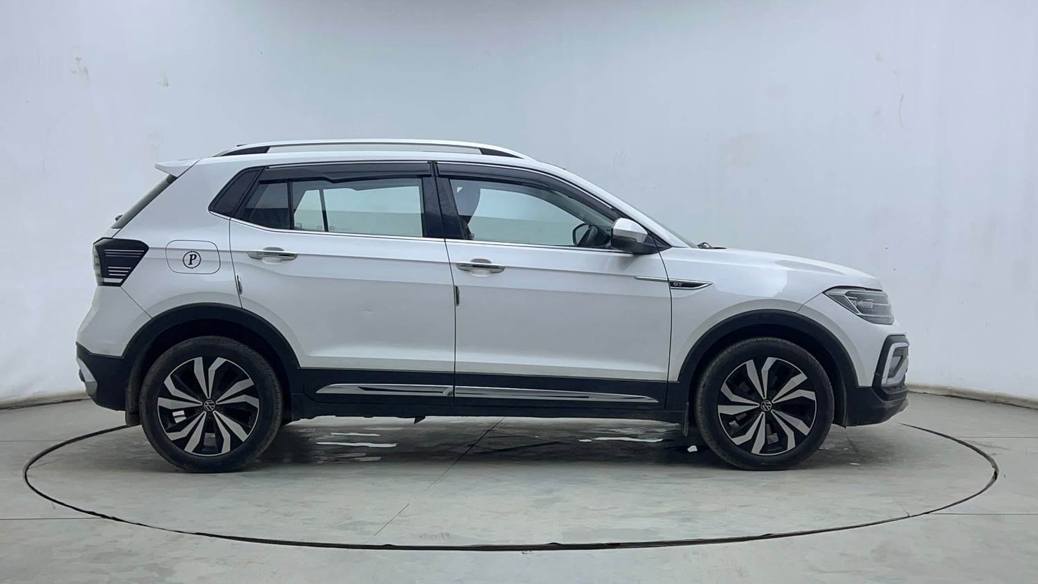 Used 2022 Volkswagen Taigun GT Plus 1.5 TSI DSG Petrol Automatic exterior RIGHT SIDE VIEW