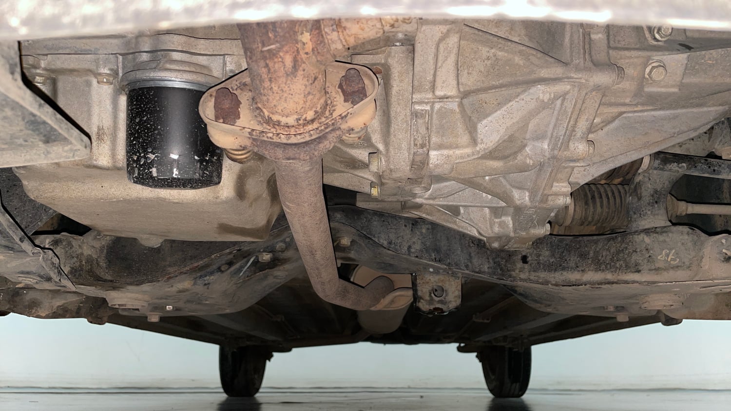 Used 2018 Maruti Suzuki Celerio VXi AMT Petrol Automatic extra FRONT LEFT UNDERBODY VIEW