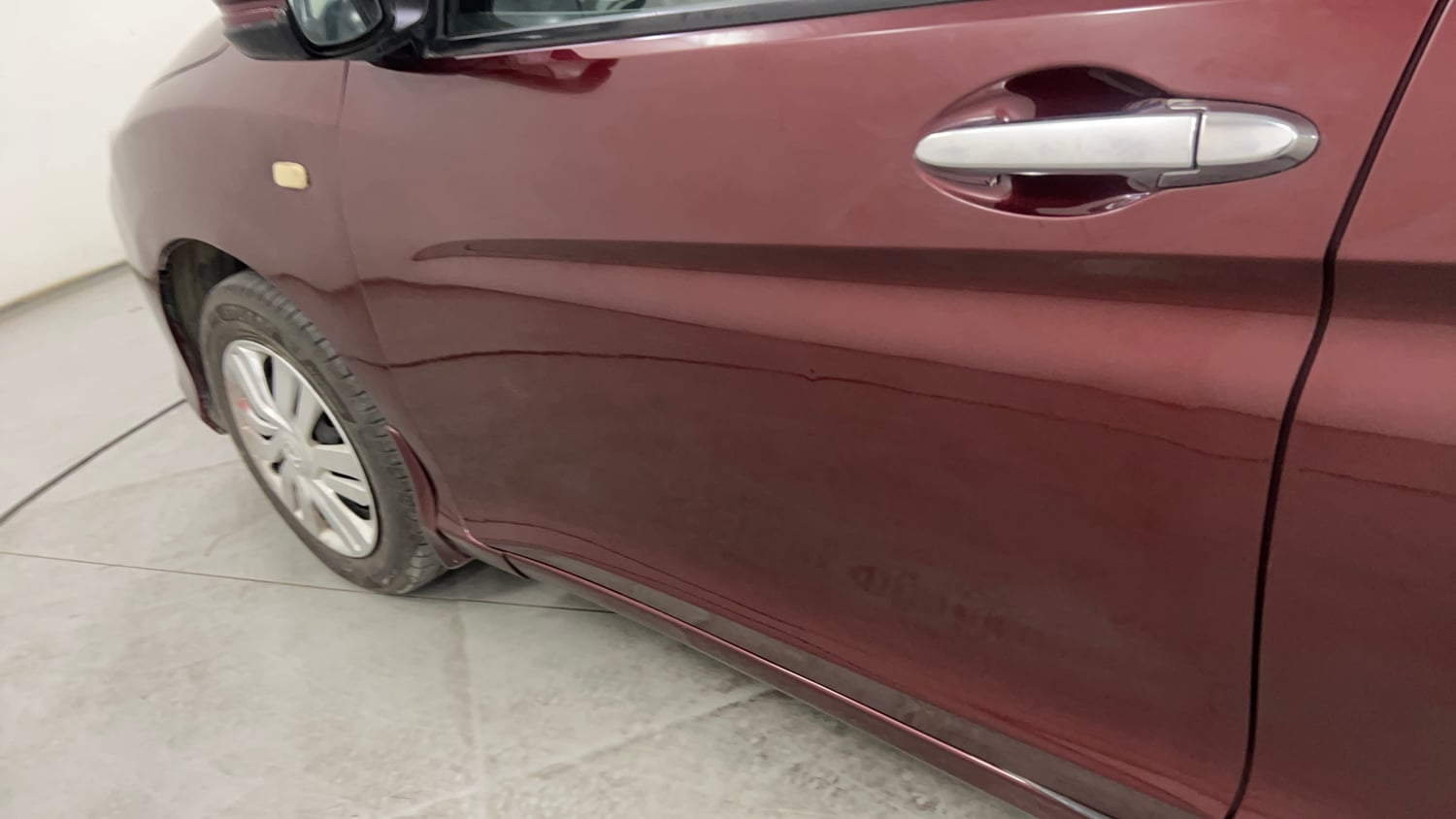Used 2014 Honda City SV Petrol Manual dents MINOR SCRATCH