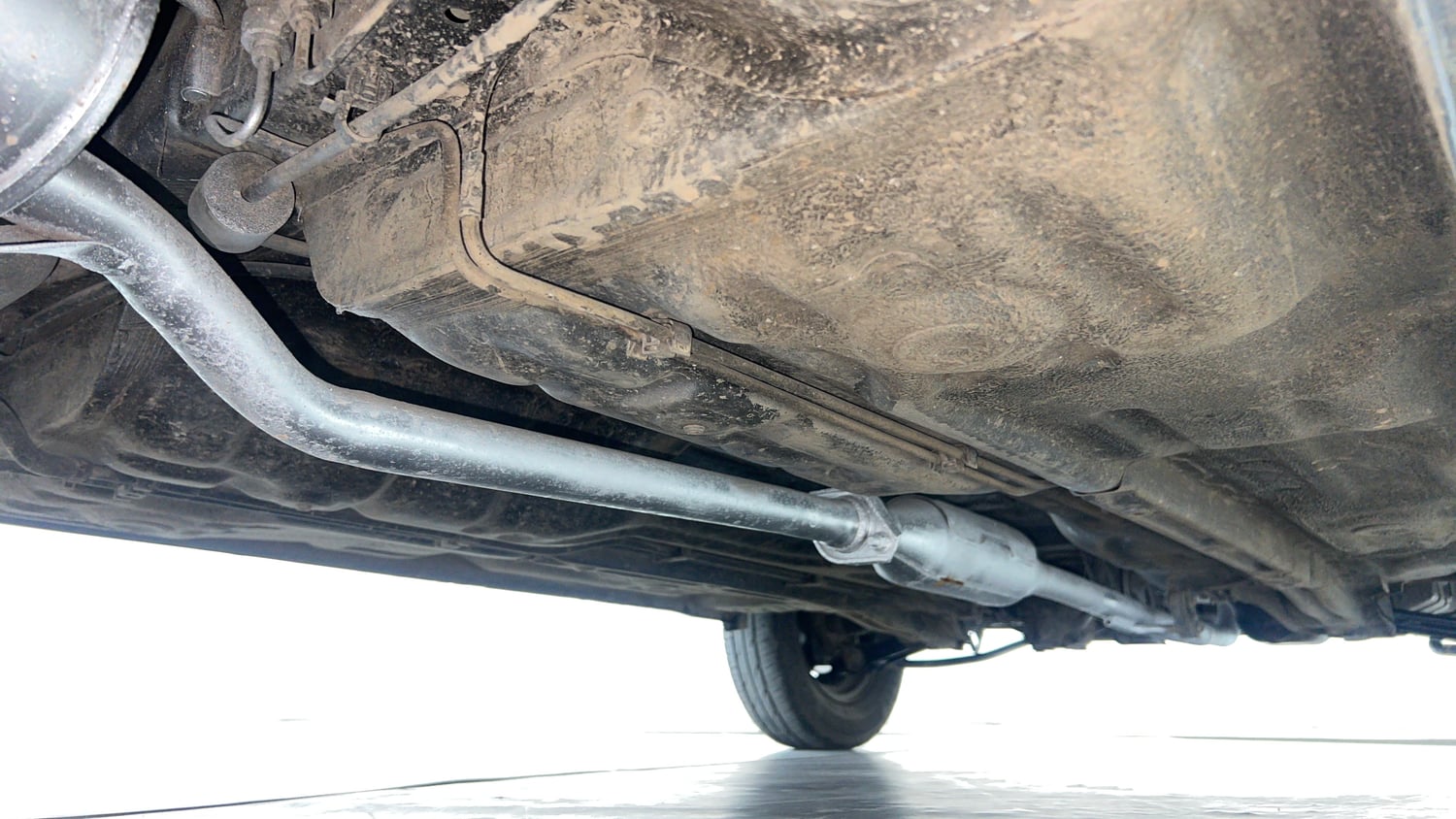 Used 2016 Maruti Suzuki Alto 800 Lxi Petrol Manual extra REAR RIGHT UNDERBODY VIEW