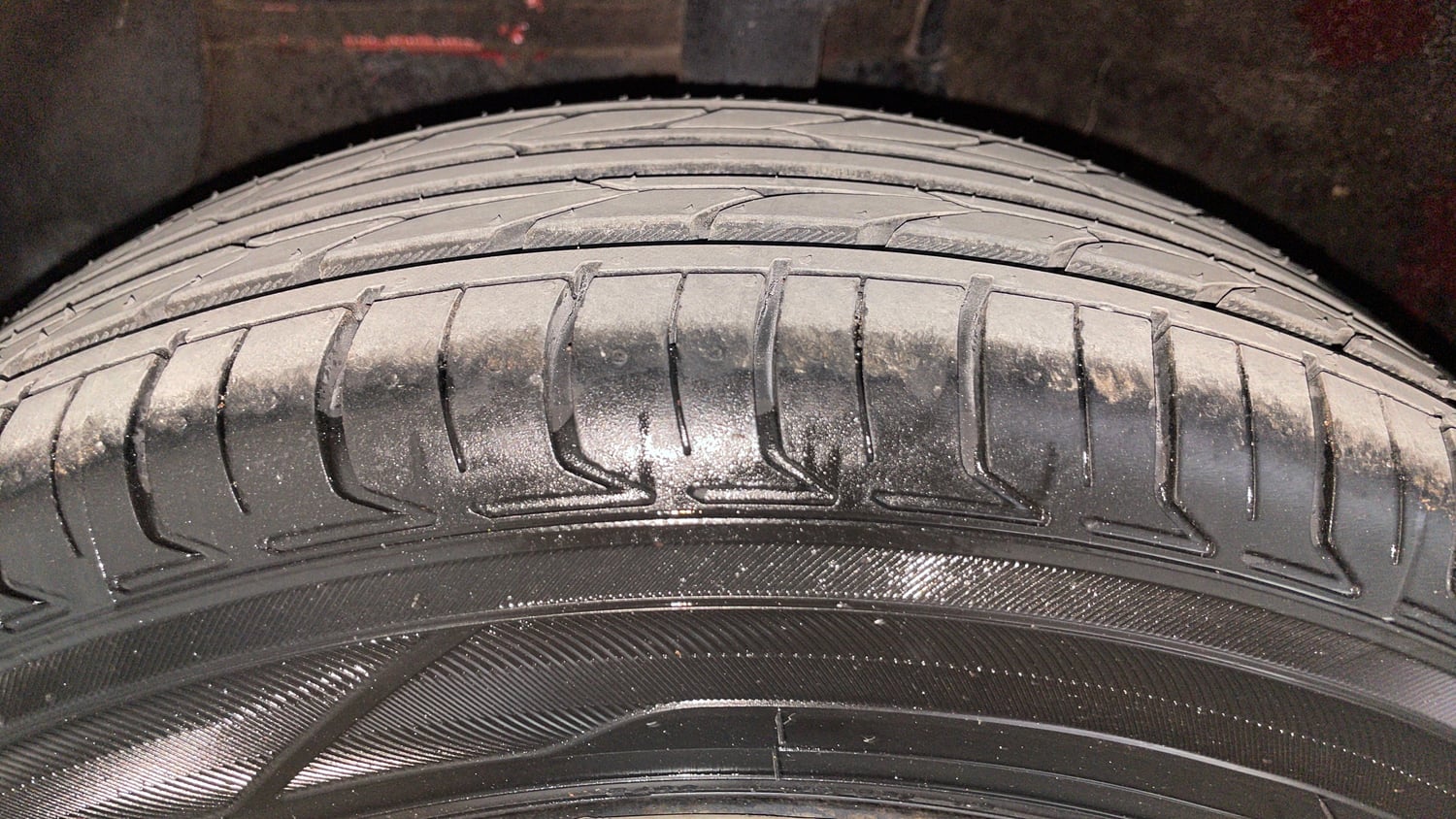 Used 2018 Hyundai Grand i10 Sportz 1.2 Kappa VTVT Petrol Manual tyres LEFT FRONT TYRE TREAD VIEW