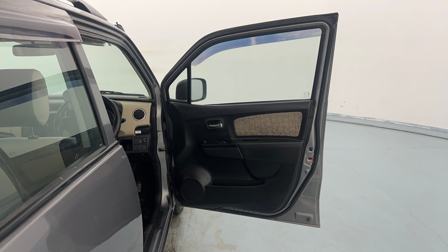 Used 2017 Maruti Suzuki Wagon R VXI Petrol Manual interior RIGHT FRONT DOOR OPEN VIEW