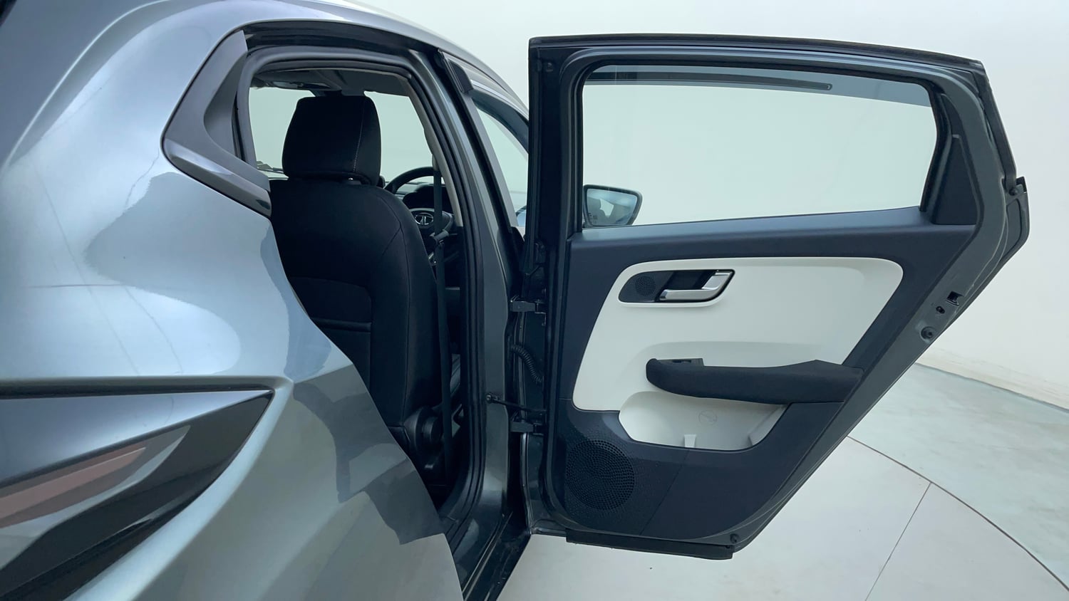 Used 2022 Tata Altroz XZ Plus Petrol Petrol Manual interior RIGHT REAR DOOR OPEN VIEW