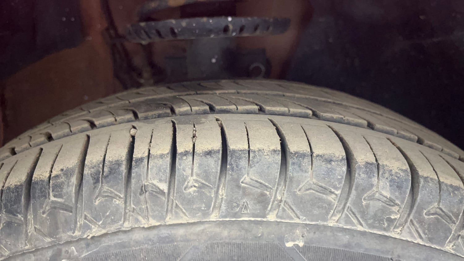 Used 2019 Volkswagen Polo Trendline 1.0L (P) Petrol Manual tyres RIGHT FRONT TYRE TREAD VIEW