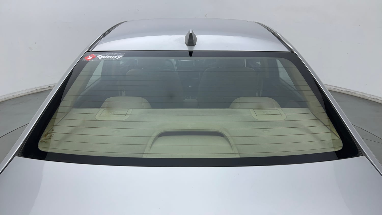 Used 2016 Honda City V Petrol Manual exterior BACK WINDSHIELD VIEW