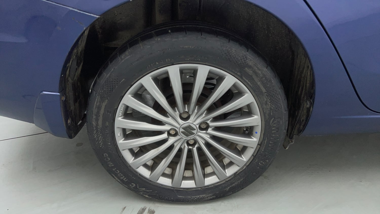 Used 2017 Maruti Suzuki Ciaz Alpha 1.4 MT Petrol Manual tyres RIGHT REAR TYRE RIM VIEW