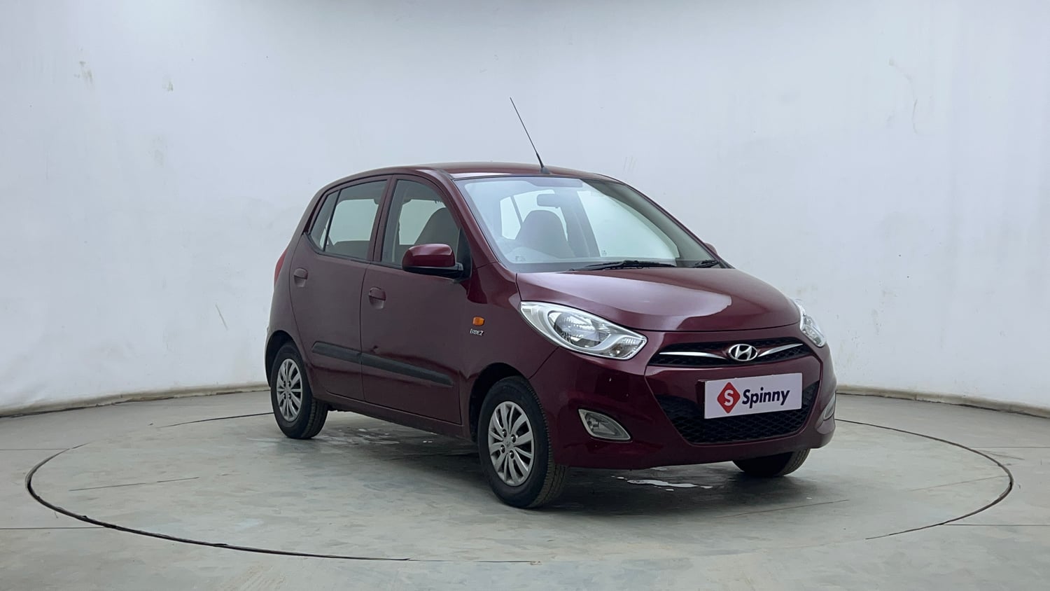 Used 2015 Hyundai i10 Sportz 1.1 iRDE2 Petrol Manual exterior RIGHT FRONT CORNER VIEW