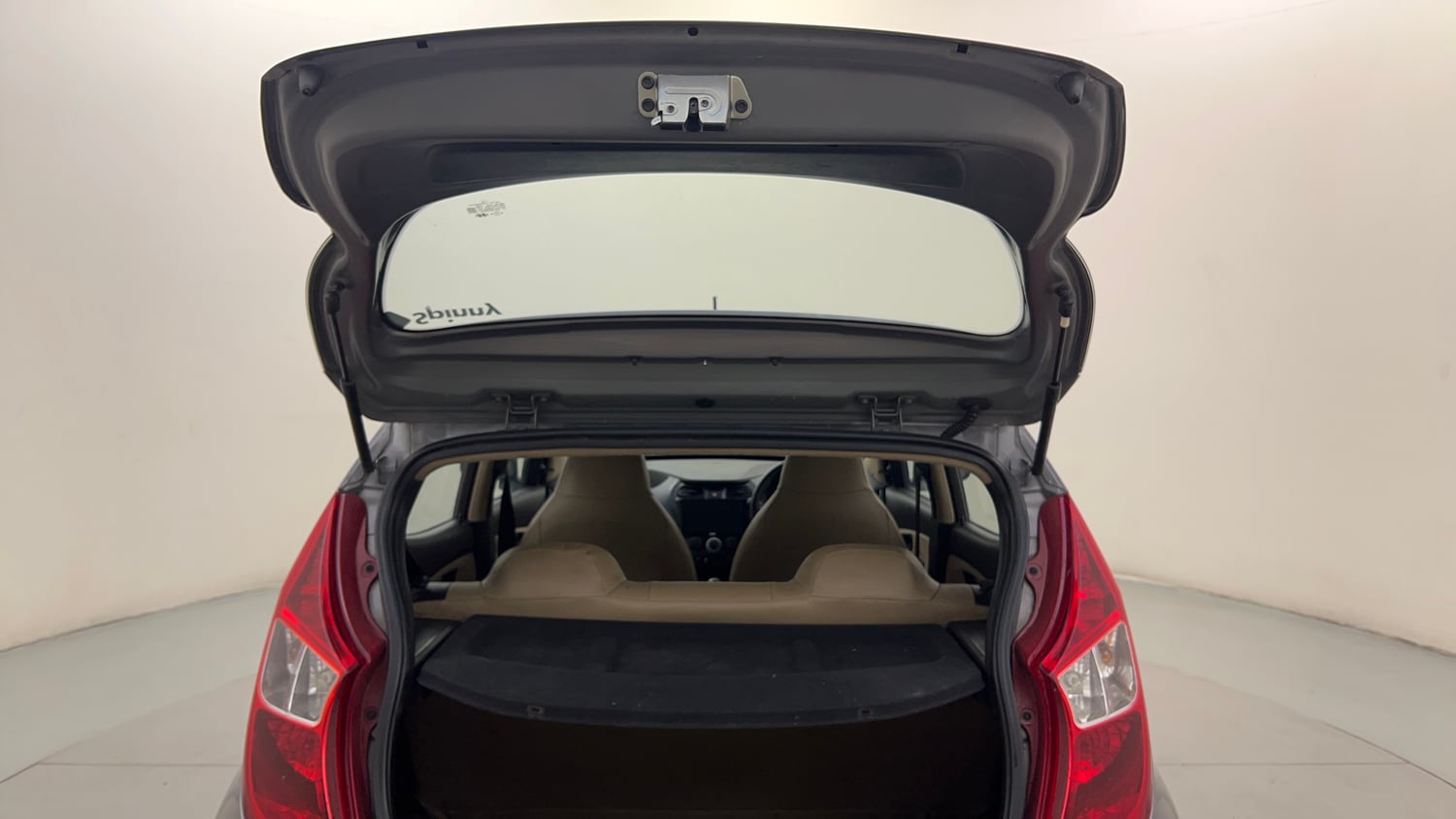 Used 2012 Hyundai Eon Magna + Petrol Manual interior DICKY DOOR OPEN VIEW