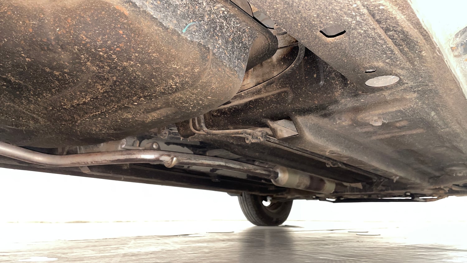 Used 2022 Renault Triber Limited Edition Petrol Manual extra REAR RIGHT UNDERBODY VIEW