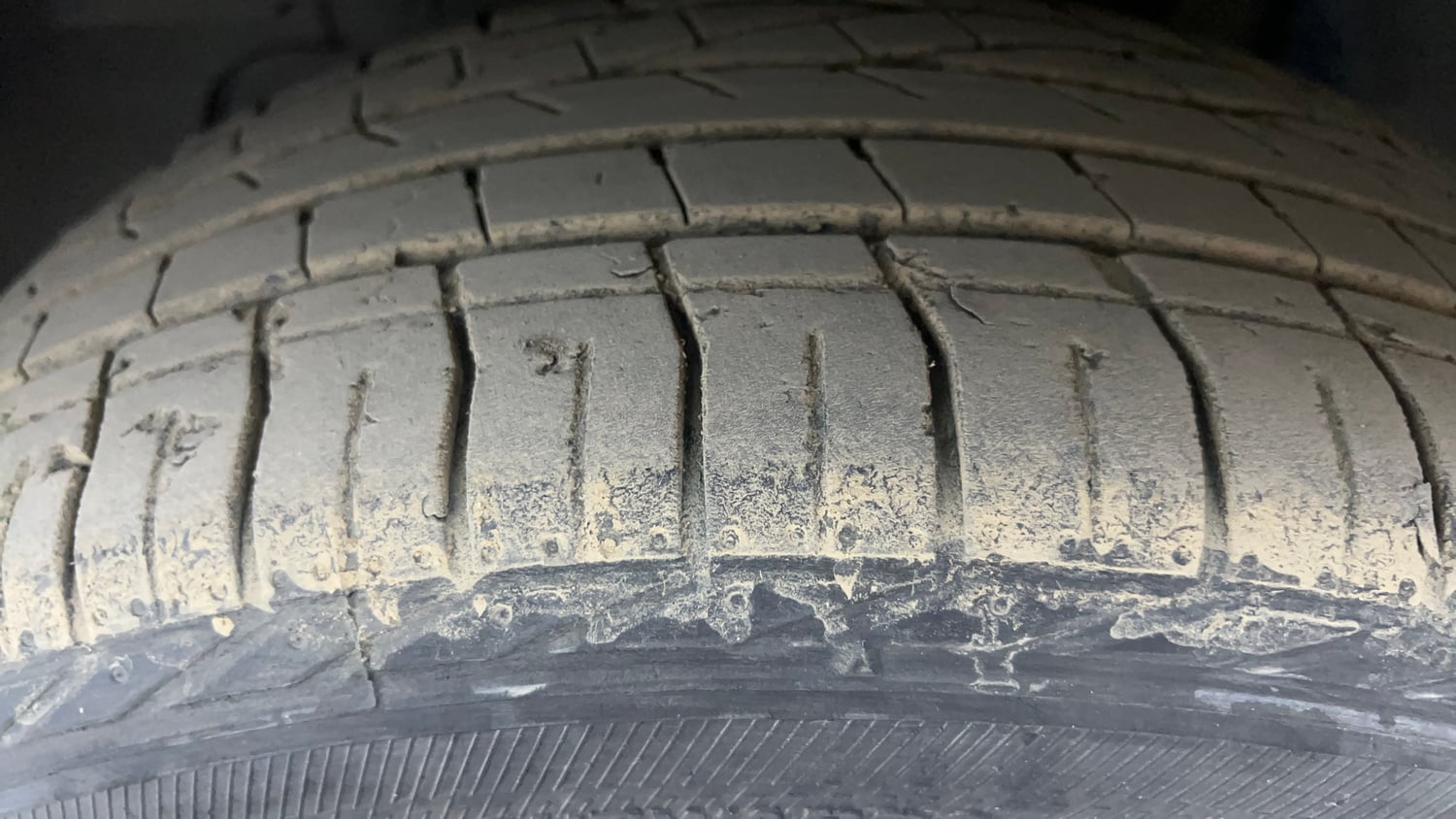 Used 2023 Tata Nexon XZ Plus Diesel Diesel Manual tyres LEFT FRONT TYRE TREAD VIEW