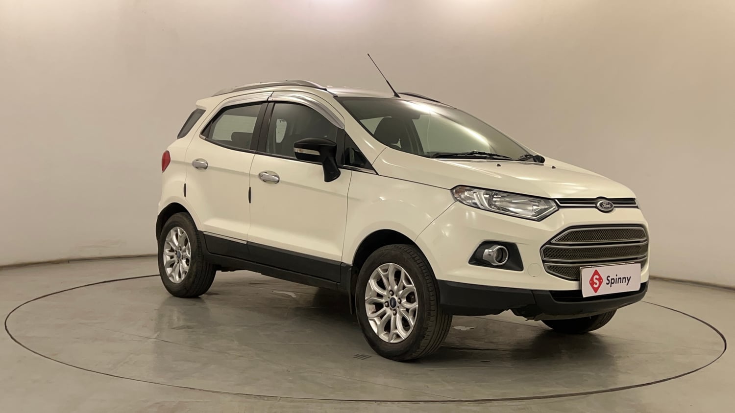 Used 2015 Ford EcoSport Titanium 1.5 TDCi (Opt) Diesel Manual exterior RIGHT FRONT CORNER VIEW