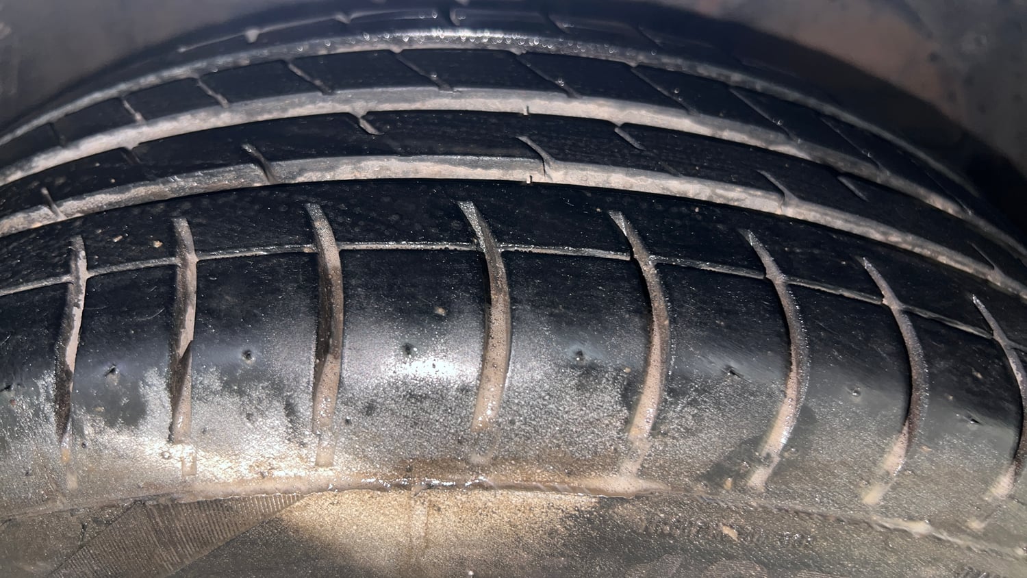 Used 2021 Maruti Suzuki Baleno Delta Petrol Manual tyres RIGHT FRONT TYRE TREAD VIEW