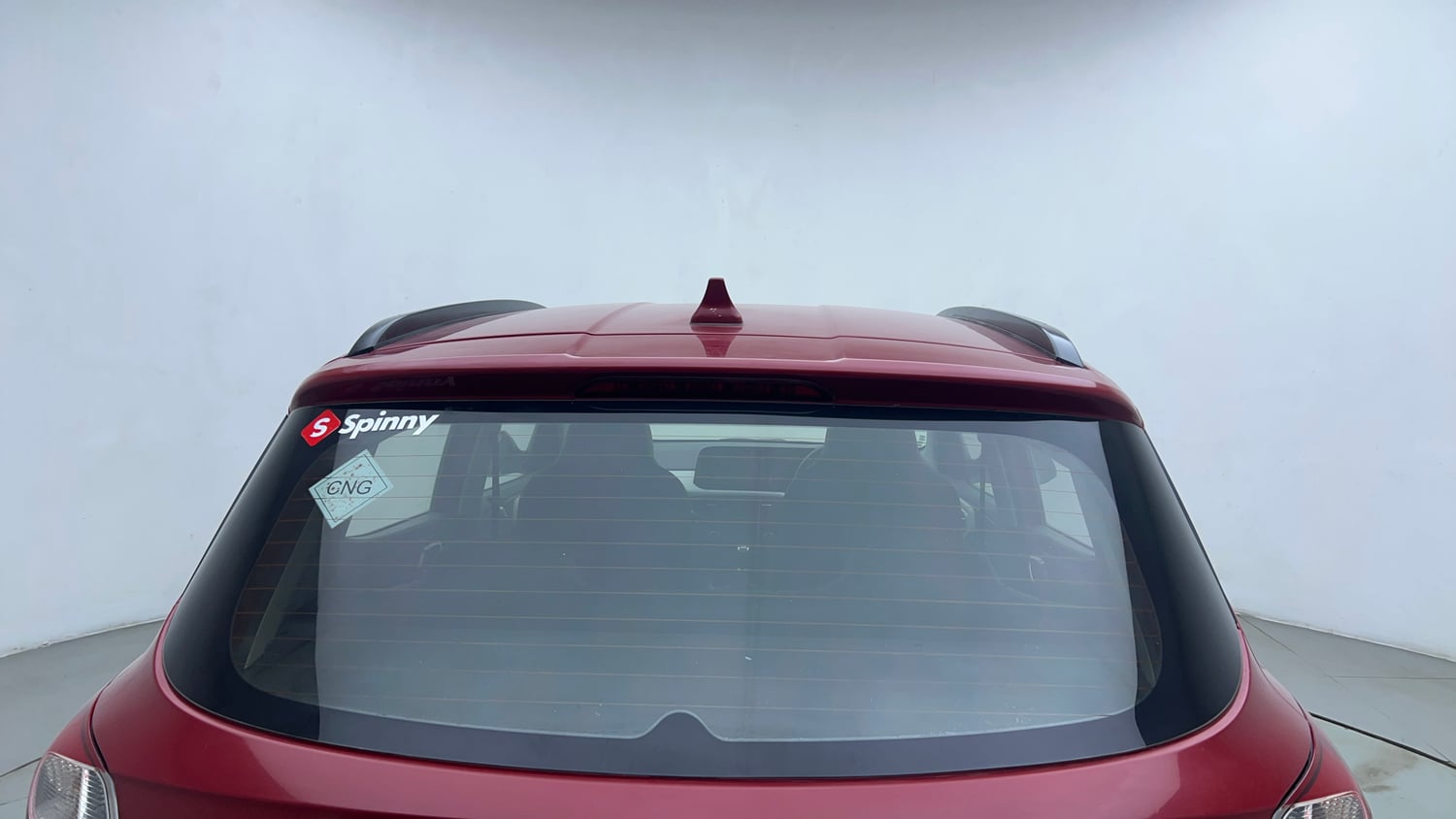 Used 2022 Hyundai Grand i10 Nios Sportz 1.2 Kappa VTVT CNG Cng Manual top_features Rear defogger