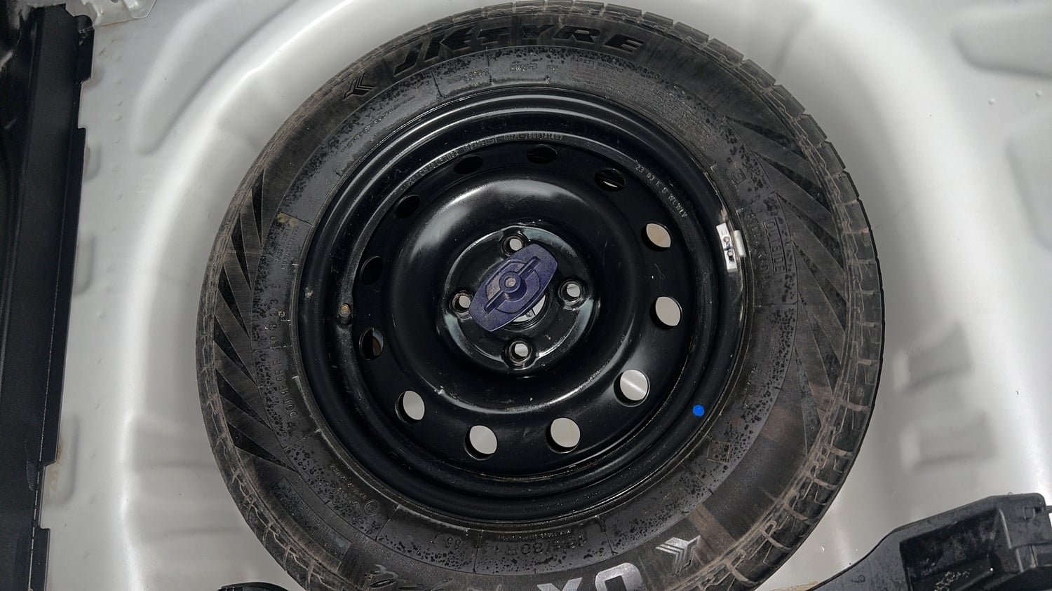 Used 2023 Maruti Suzuki Swift VXi Petrol Manual tyres SPARE TYRE VIEW