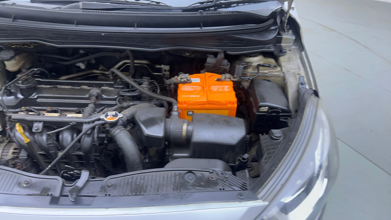 Used 2013 Hyundai i20 Magna 1.2 Petrol Manual engine ENGINE LEFT SIDE VIEW