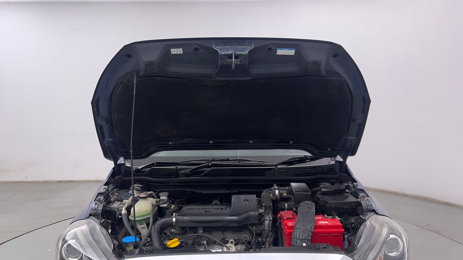 Used 2017 Maruti Suzuki S-Cross Alpha 1.3 Diesel Manual engine ENGINE & BONNET OPEN FRONT VIEW