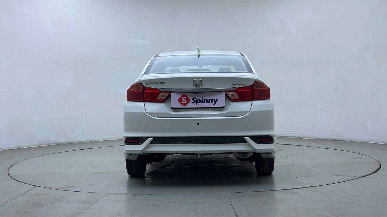 Used 2017 Honda City V Petrol Petrol Manual exterior BACK VIEW