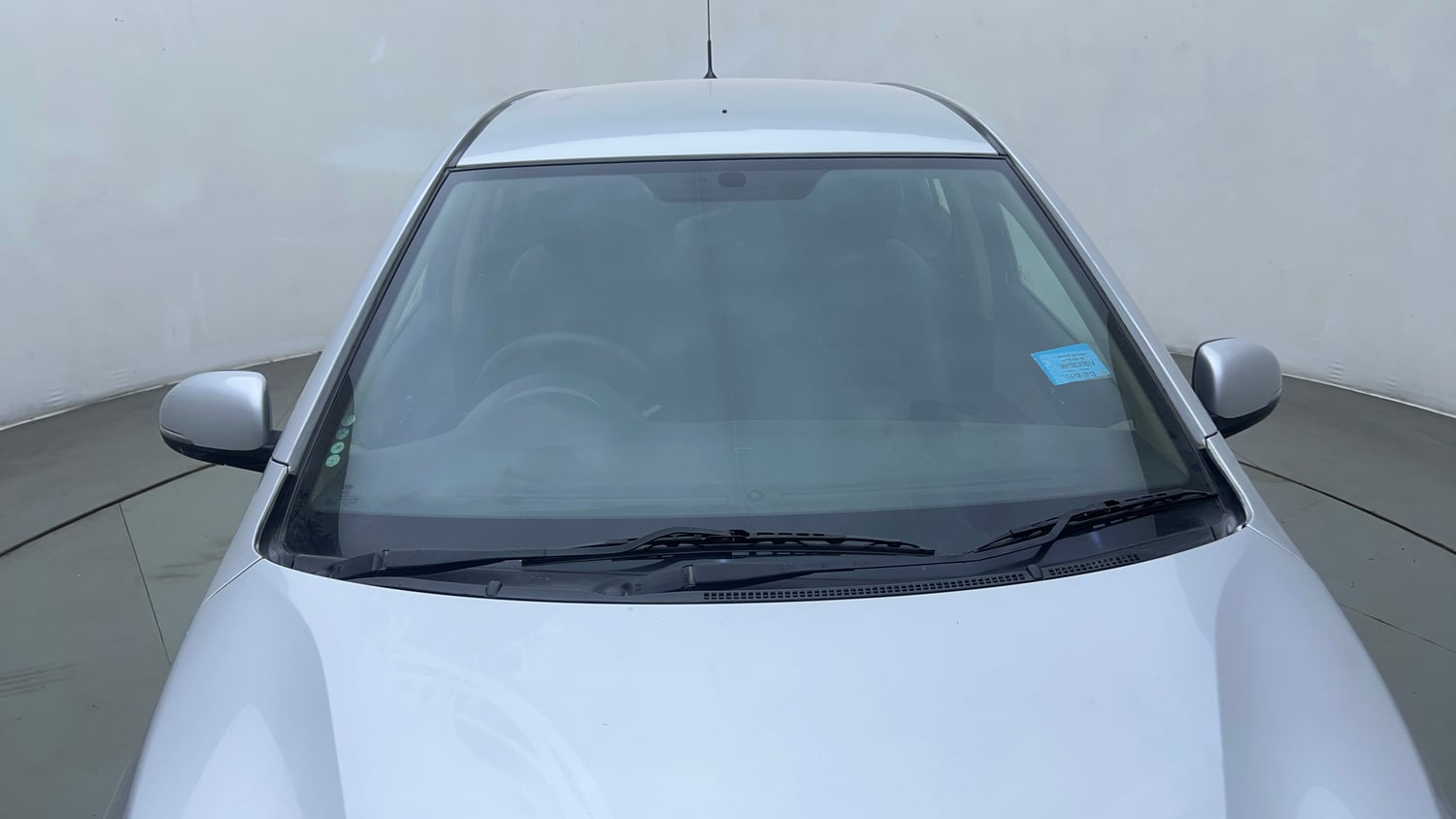 Used 2013 Hyundai i20 Magna 1.2 Petrol Manual exterior FRONT WINDSHIELD VIEW