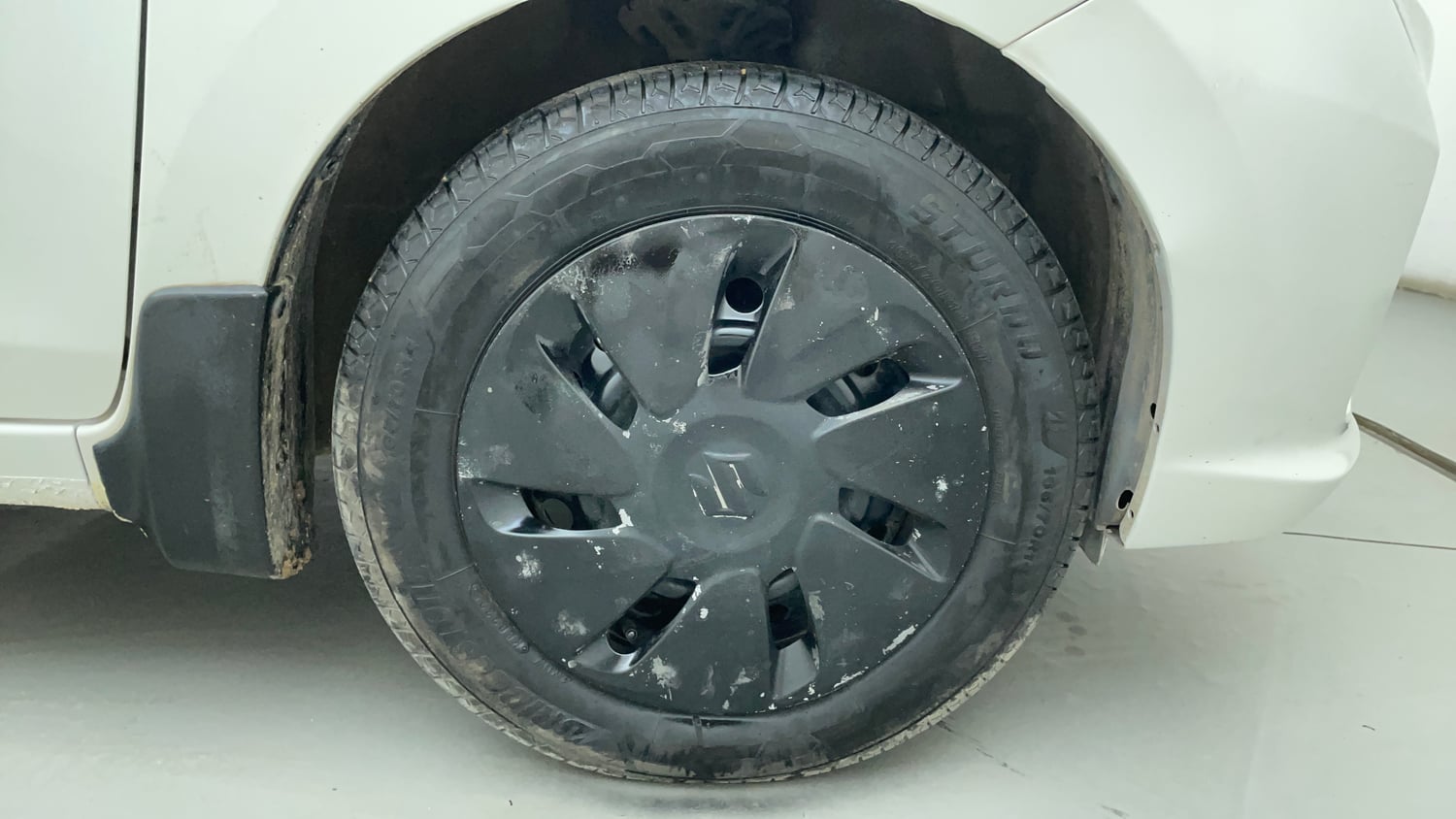 Used 2021 Maruti Suzuki Celerio VXi Petrol Manual tyres RIGHT FRONT TYRE RIM VIEW
