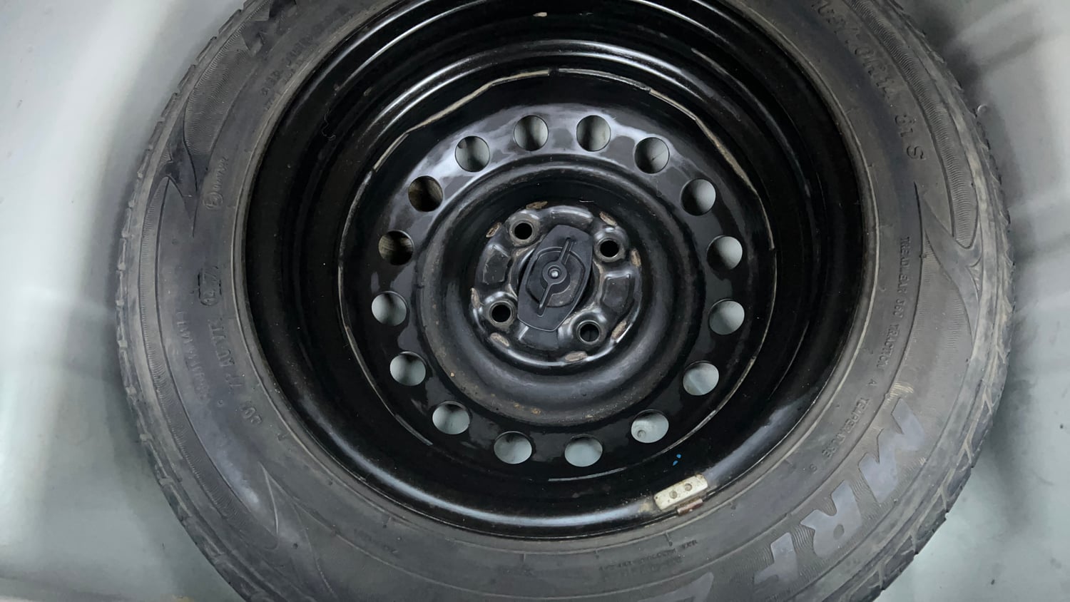 Used 2017 Maruti Suzuki Celerio VXi AMT Petrol Automatic tyres SPARE TYRE VIEW