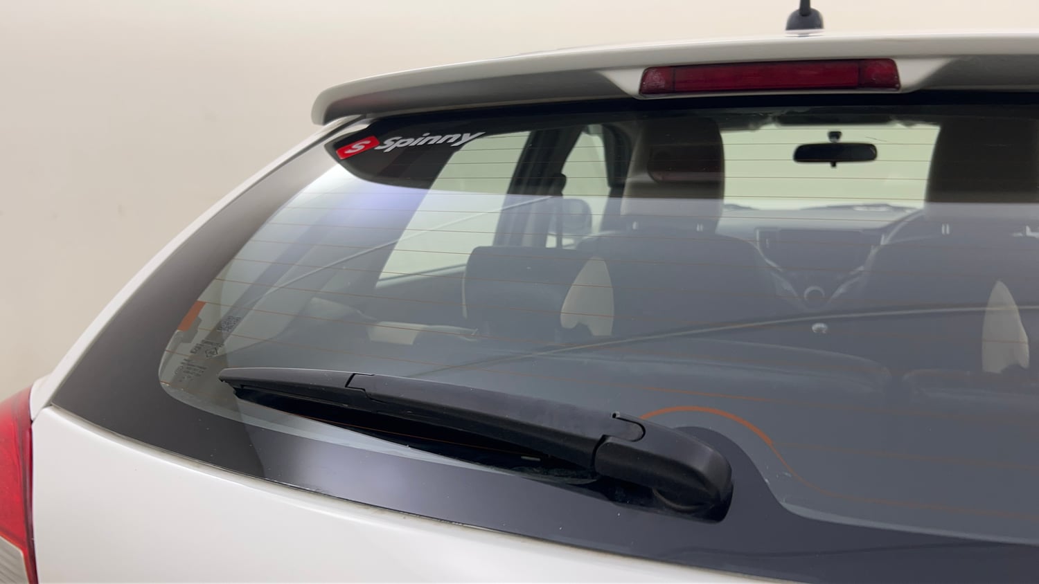 Used 2021 Maruti Suzuki Baleno Delta Petrol Manual top_features Rear wiper