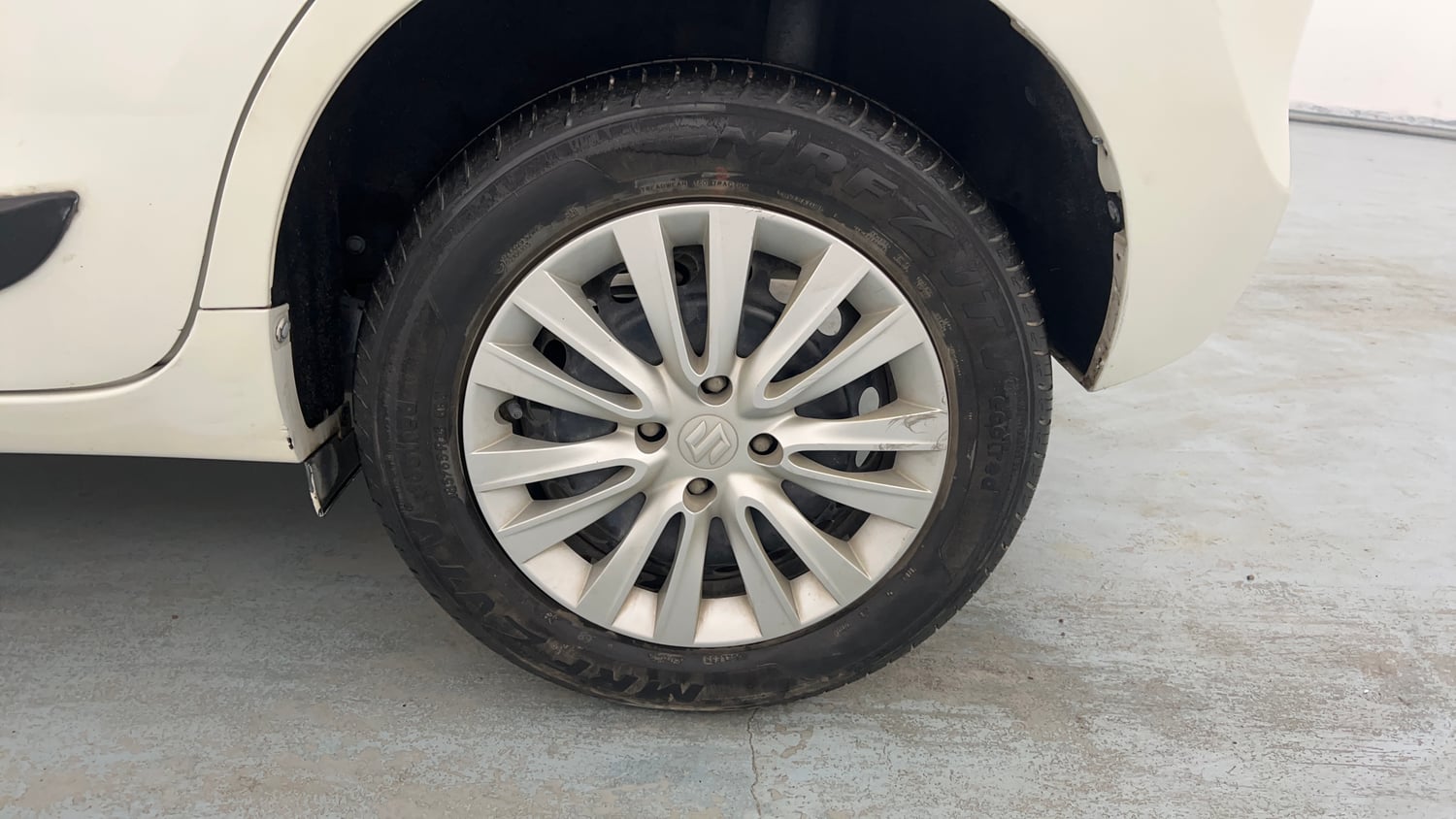 Used 2020 Maruti Suzuki Baleno Delta Petrol Manual tyres LEFT REAR TYRE RIM VIEW