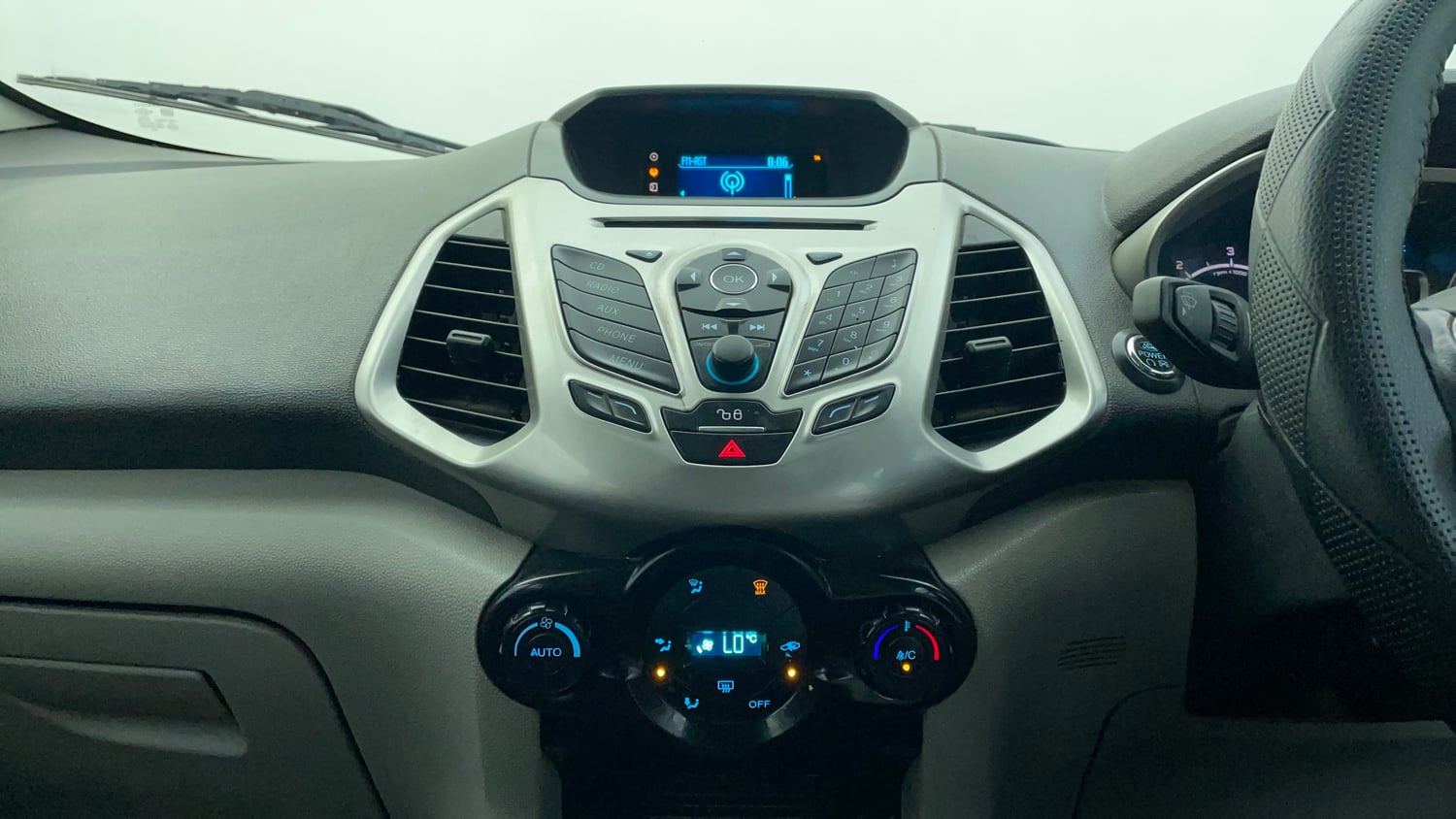 Used 2017 Ford EcoSport Titanium 1.5L TDCi Diesel Manual interior MUSIC SYSTEM & AC CONTROL VIEW
