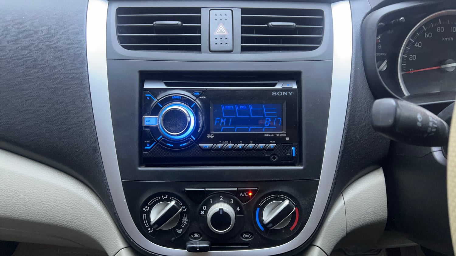 Used 2017 Maruti Suzuki Celerio VXi AMT Petrol Automatic interior MUSIC SYSTEM & AC CONTROL VIEW