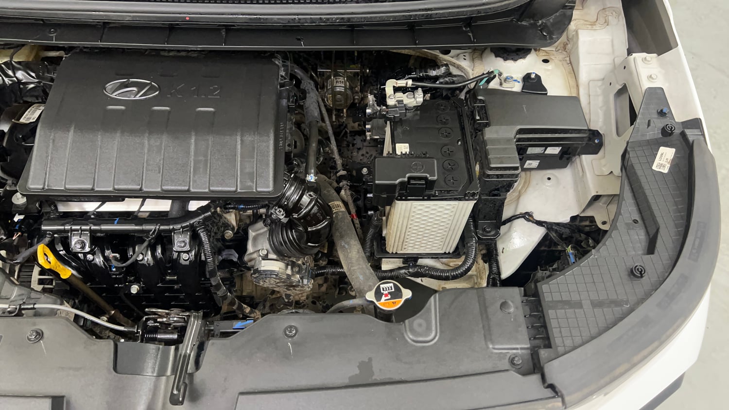 Used 2024 Hyundai Exter S 1.2 MT Petrol Manual engine ENGINE LEFT SIDE VIEW