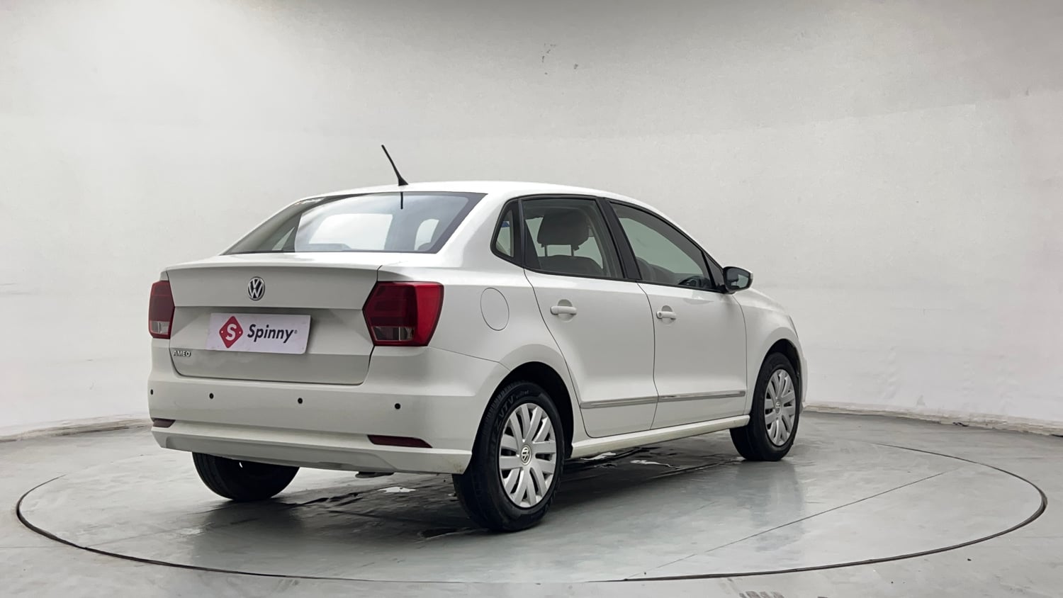 Used 2016 volkswagen Ameo Comfortline 1.2 Petrol+cng(Outside fitted) Petrol+cng Manual exterior RIGHT REAR CORNER VIEW