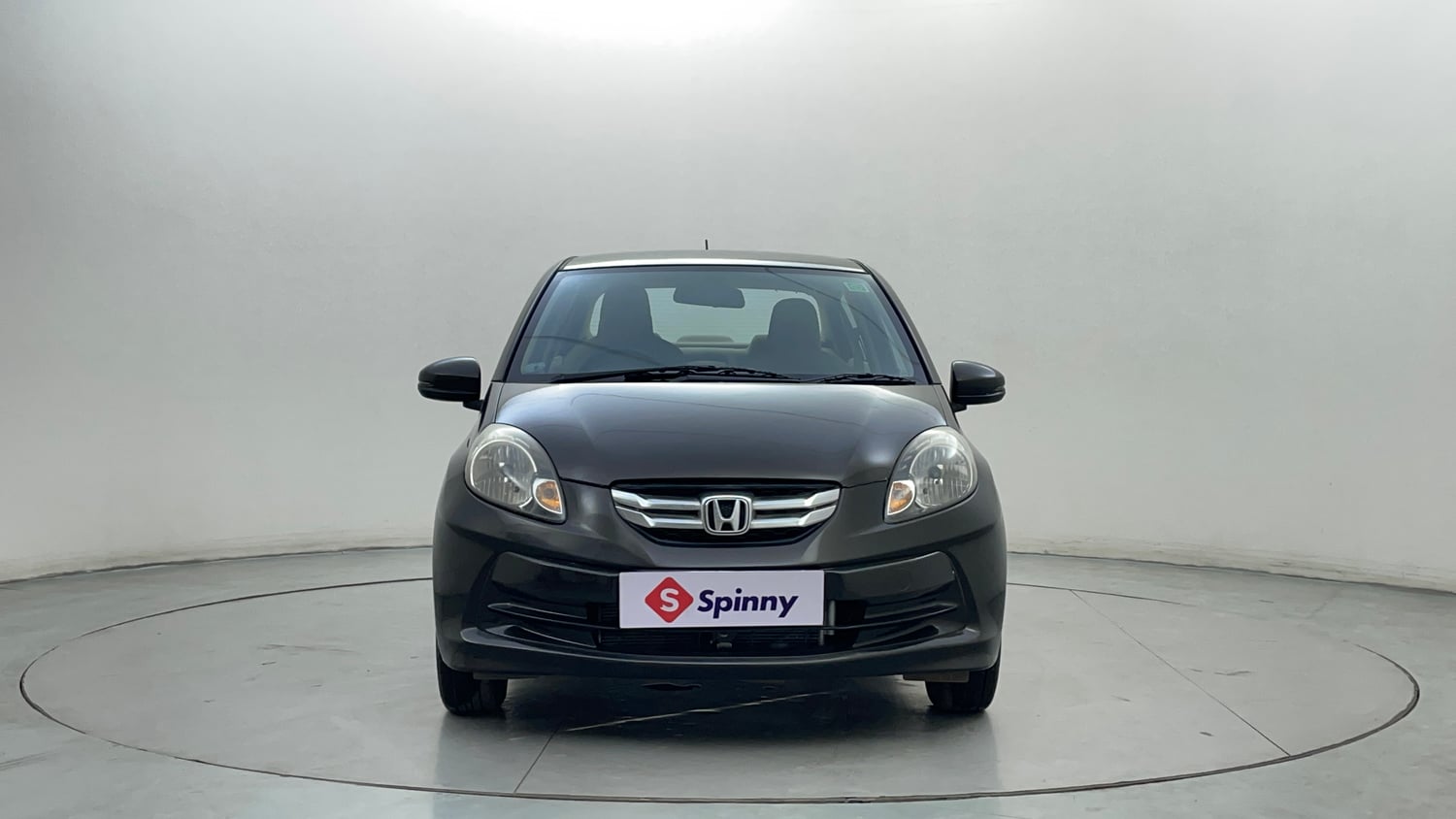 Used 2015 Honda Amaze 1.2 SX i-VTEC Petrol Manual exterior FRONT VIEW