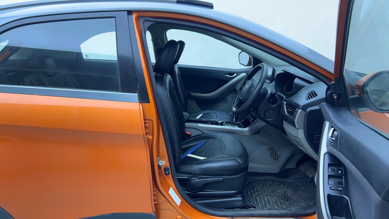 Used 2019 Tata Nexon XZA Plus Diesel Dual Tone Diesel Automatic interior RIGHT SIDE FRONT DOOR CABIN VIEW