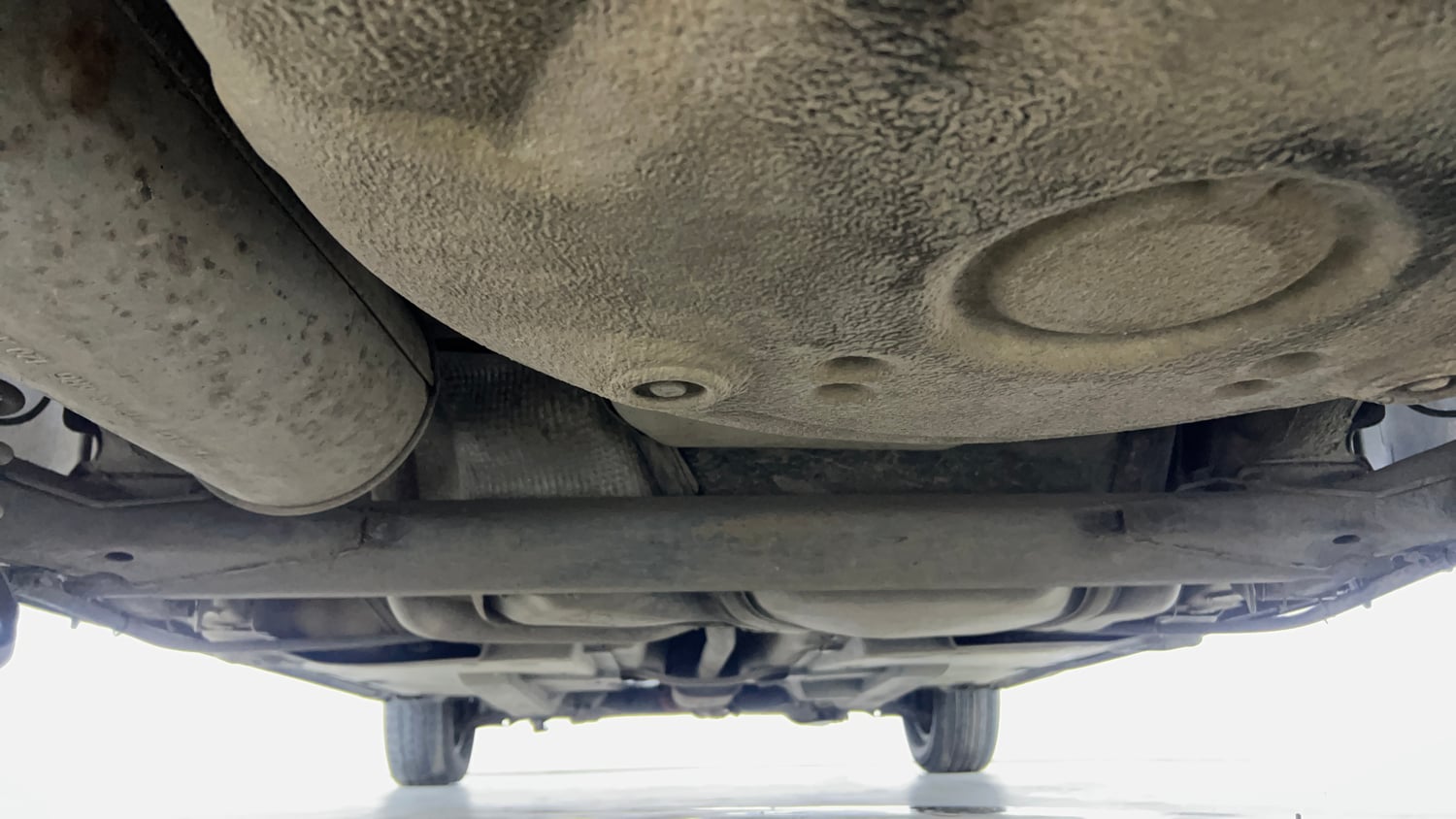Used 2014 Skoda Rapid 1.6 MPI Ambition Plus Petrol Manual extra REAR UNDERBODY VIEW (TAKEN FROM REAR)