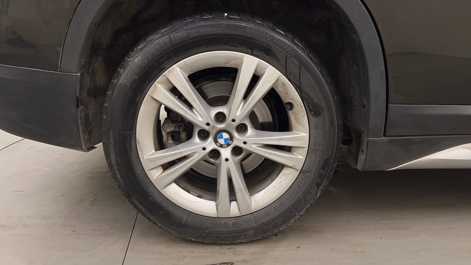 Used 2019 BMW X1 sDrive20i xLine Petrol Automatic tyres RIGHT REAR TYRE RIM VIEW