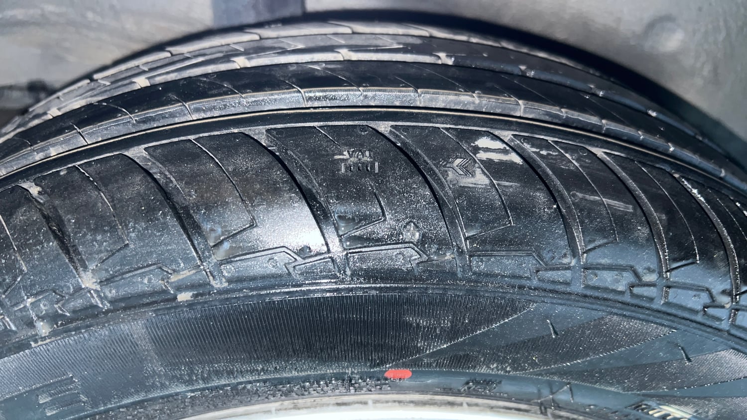 Used 2016 Honda City V Petrol Manual tyres RIGHT REAR TYRE TREAD VIEW