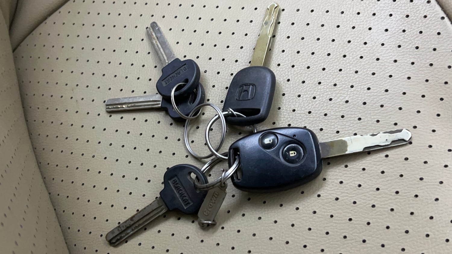 Used 2014 Honda Amaze 1.2 S i-VTEC Petrol Manual extra CAR KEY VIEW