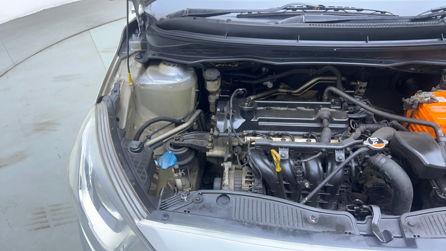 Used 2013 Hyundai i20 Magna 1.2 Petrol Manual engine ENGINE RIGHT SIDE VIEW