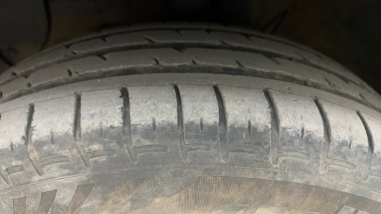Used 2024 Hyundai Exter S 1.2 MT Petrol Manual tyres LEFT FRONT TYRE TREAD VIEW