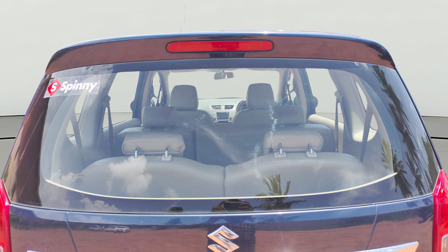 Used 2016 Maruti Suzuki Ertiga VXI Petrol Manual exterior BACK WINDSHIELD VIEW
